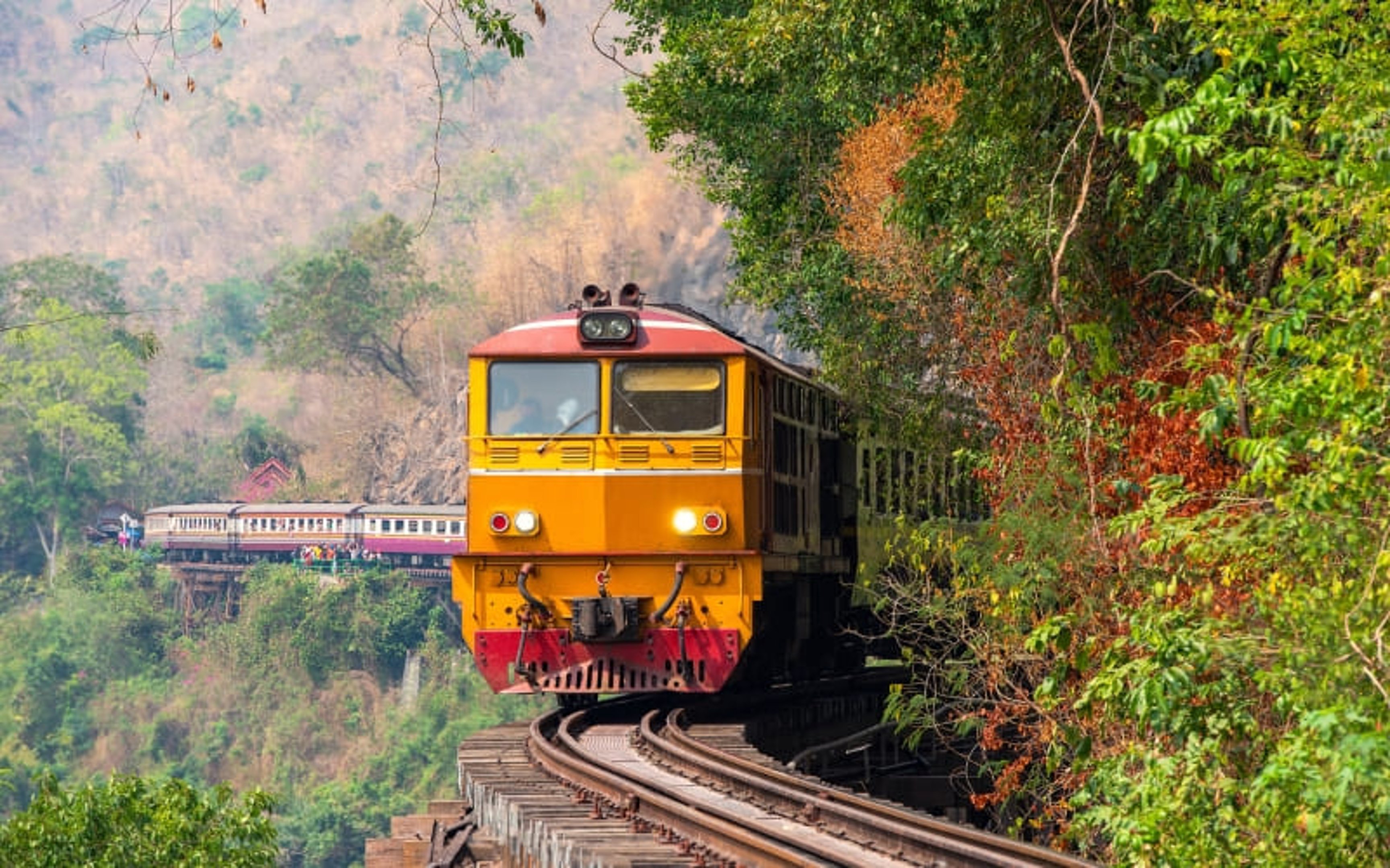 How to Get to Pattaya From Bangkok by Train