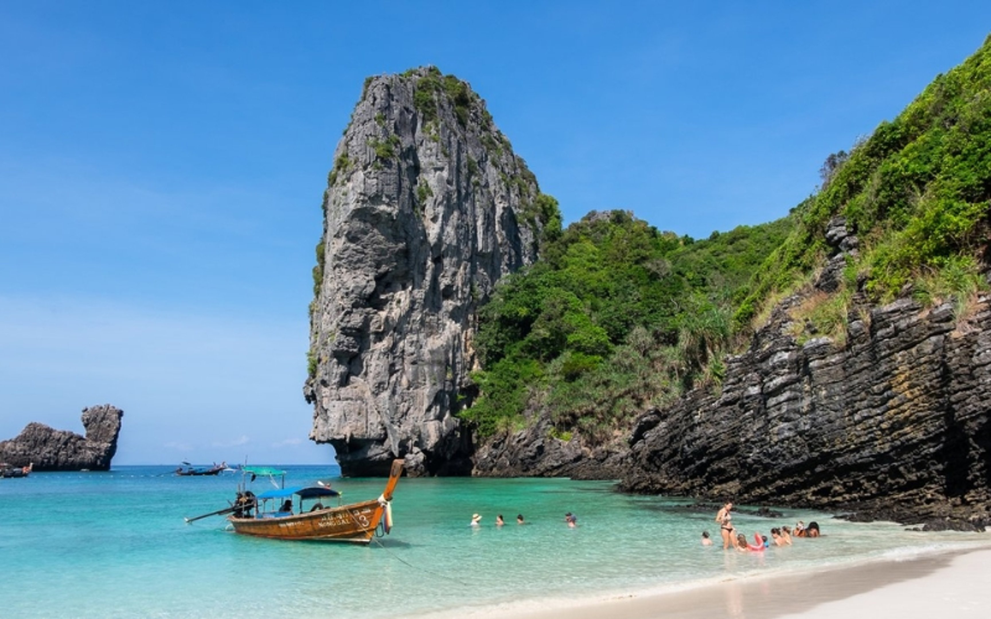 10-day thailand travel itinerary - the Andaman Sea