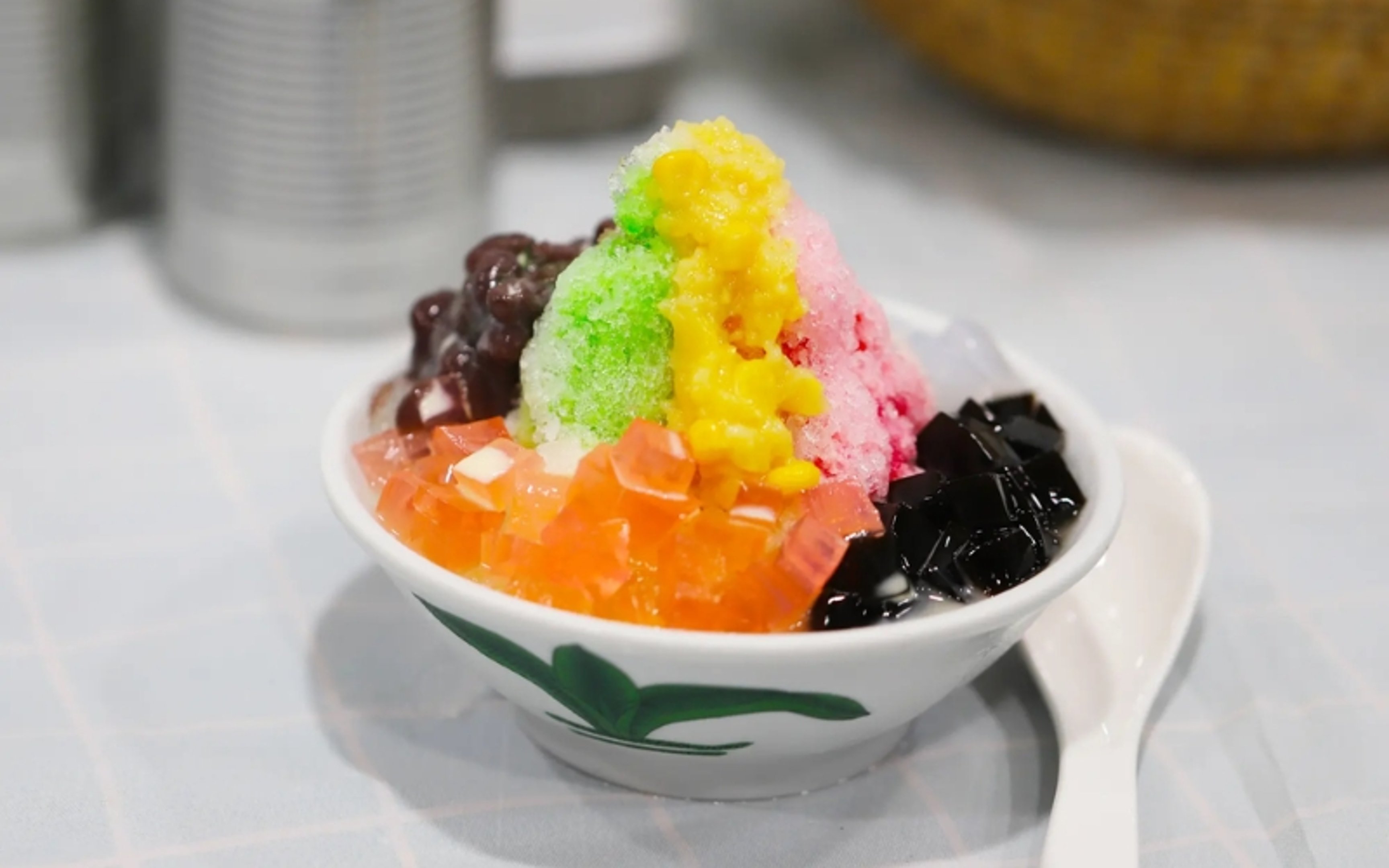 best time to travel to singapore with summer dessert