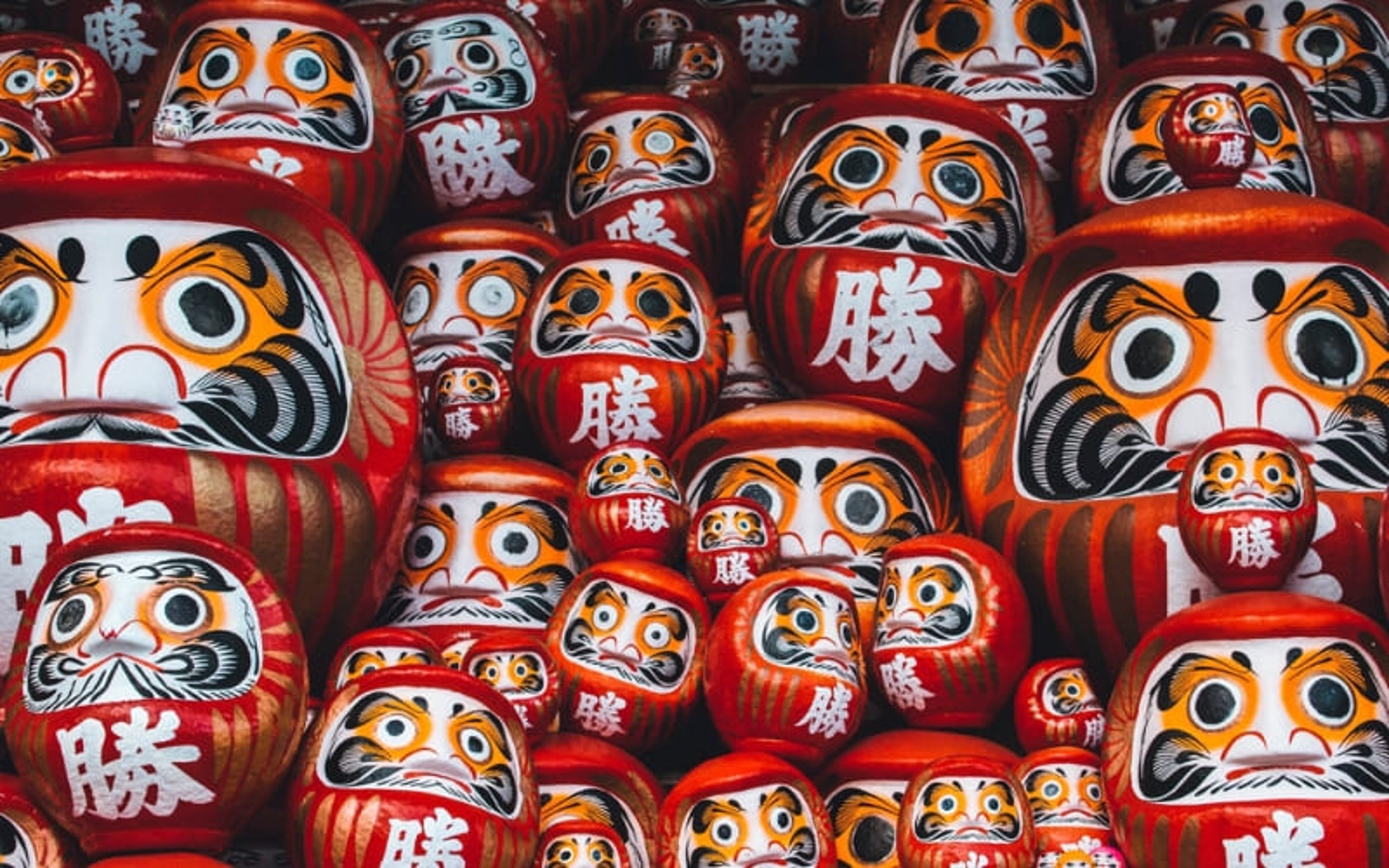 Daruma Doll is what to buy in Japan