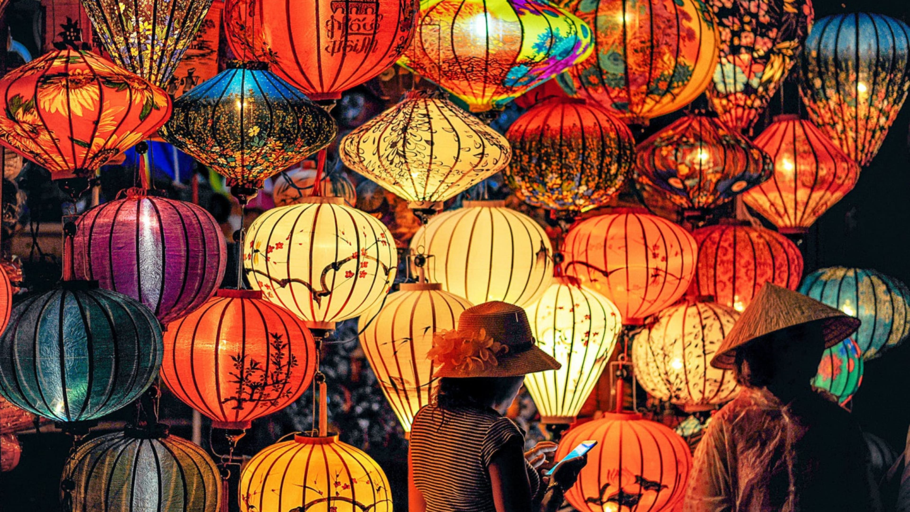 Lanterns are what to buy in vietnam for souvenirs