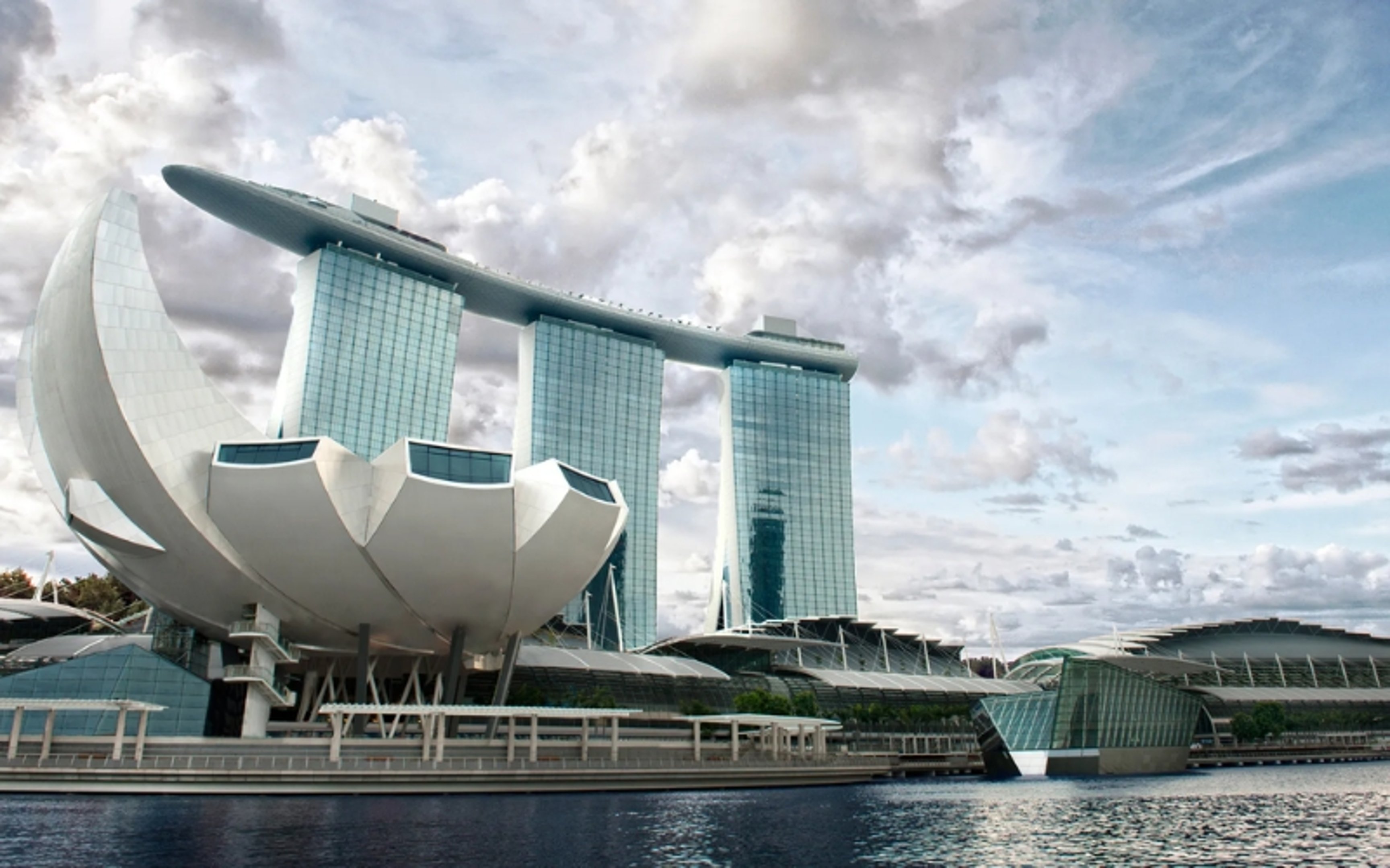 3 days in singapore itinerary - visit Marina Bay Sands