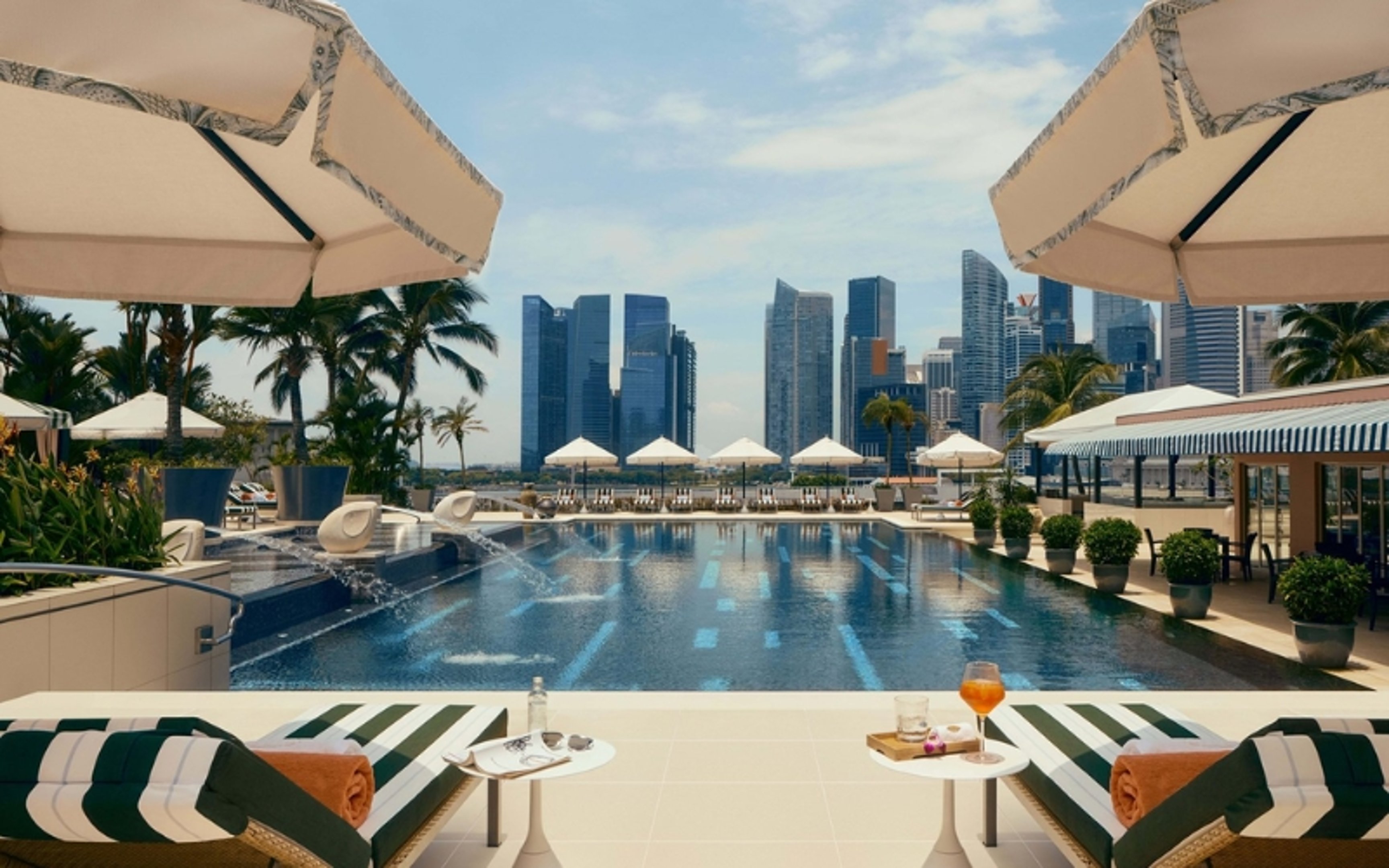 hotel to stay in Singapore for 3 days