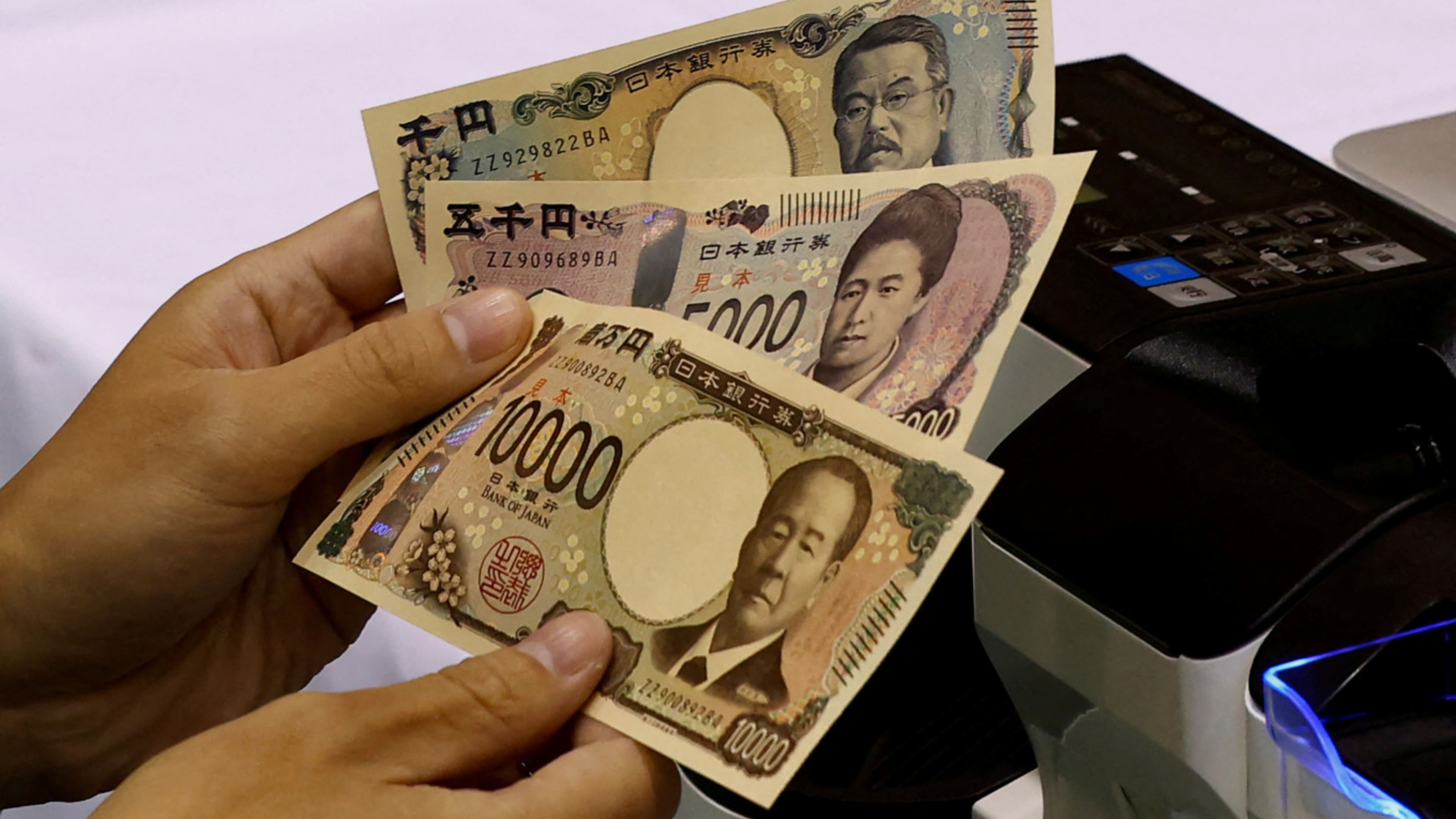 japanese yen should be included in japan packing list