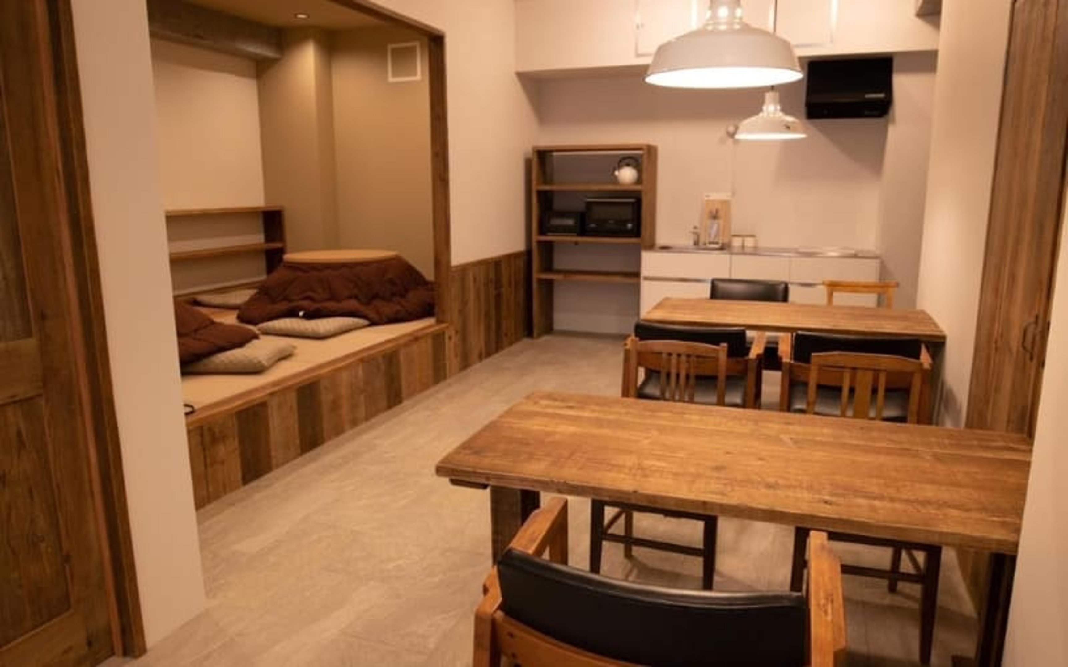 Guesthouse Akicafe Inn is where to stay in japan