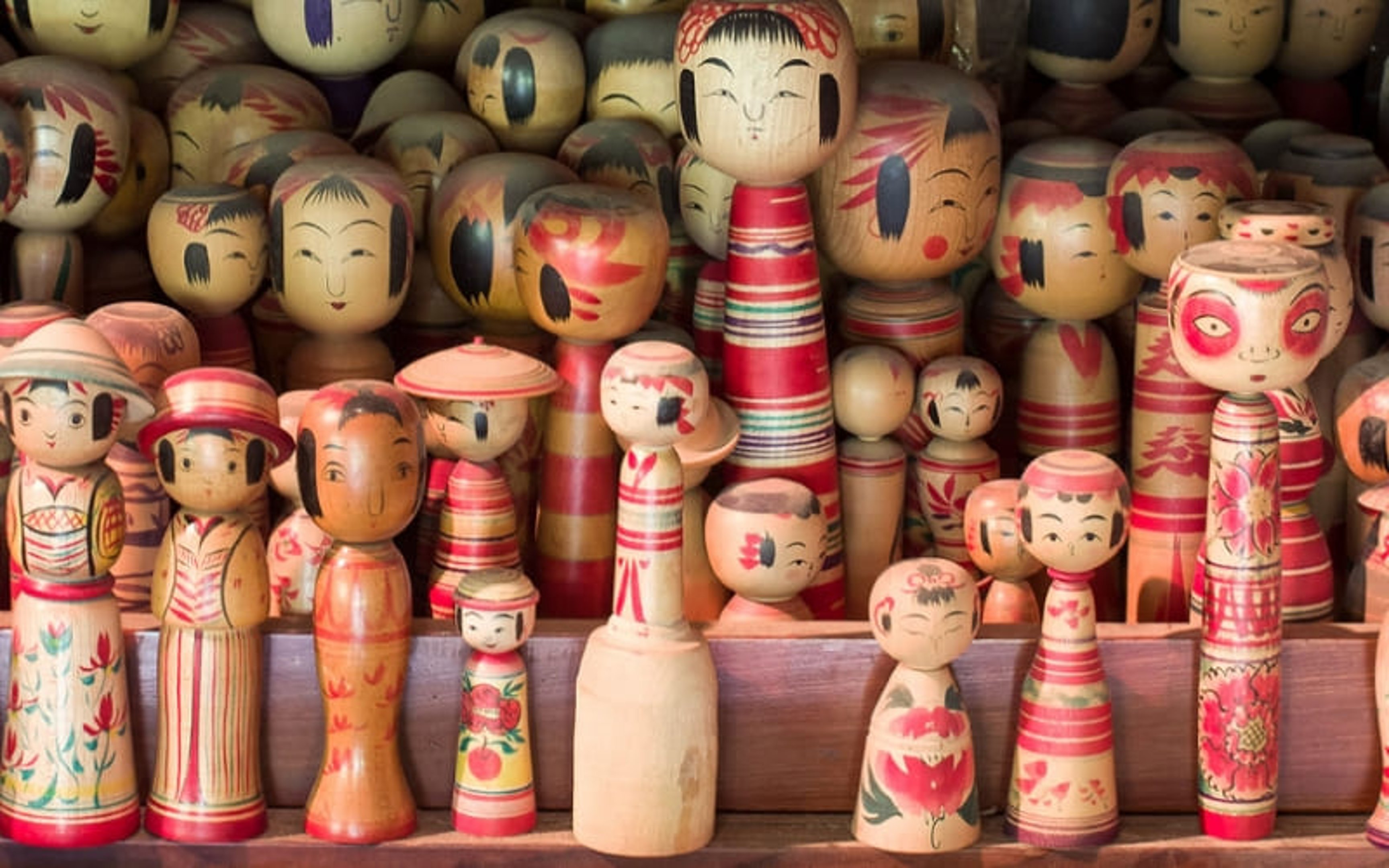 Kokeshi Doll is what to buy in japan