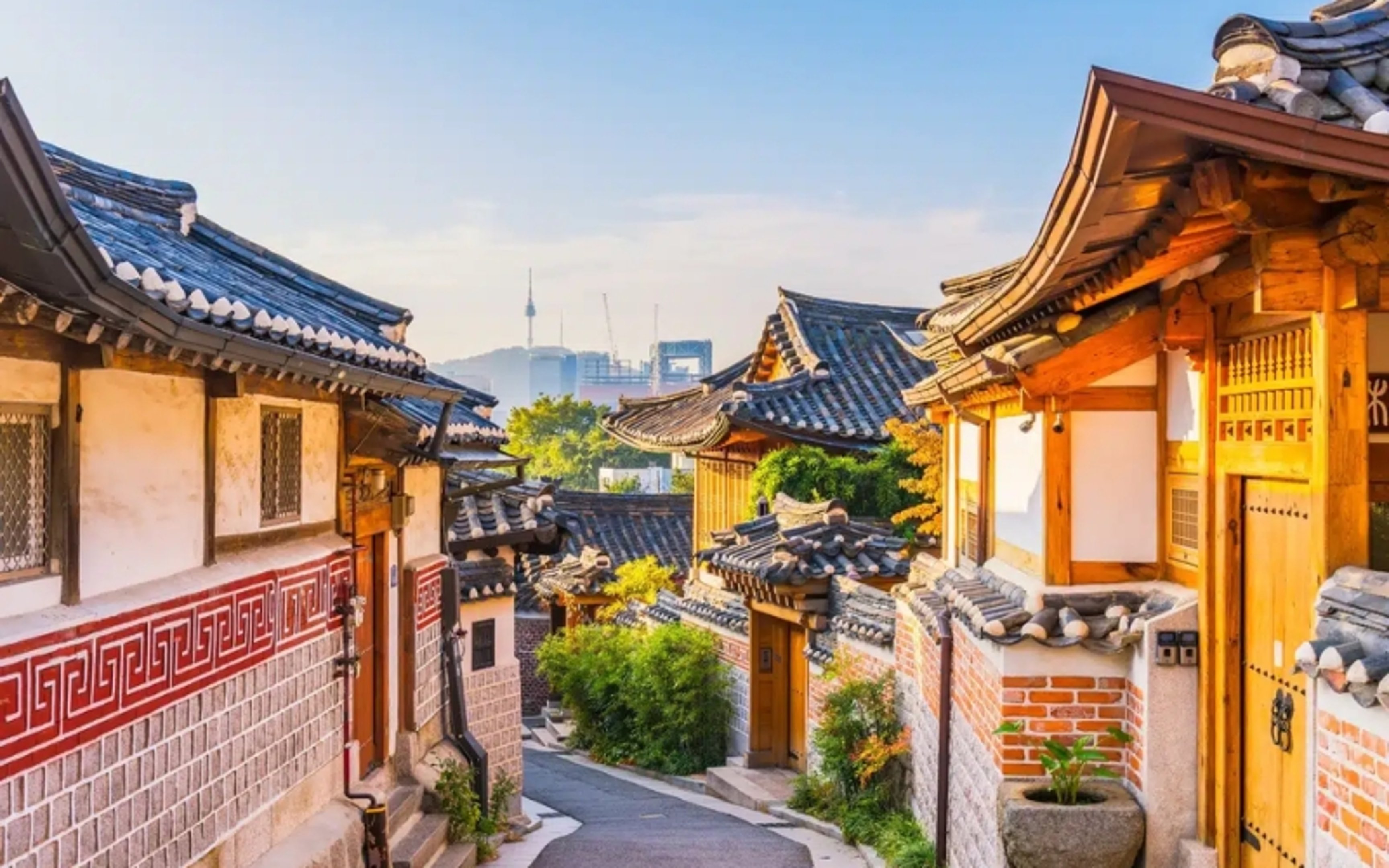 Bukchon Hanok Village is Where to Stay in Seoul for Culture