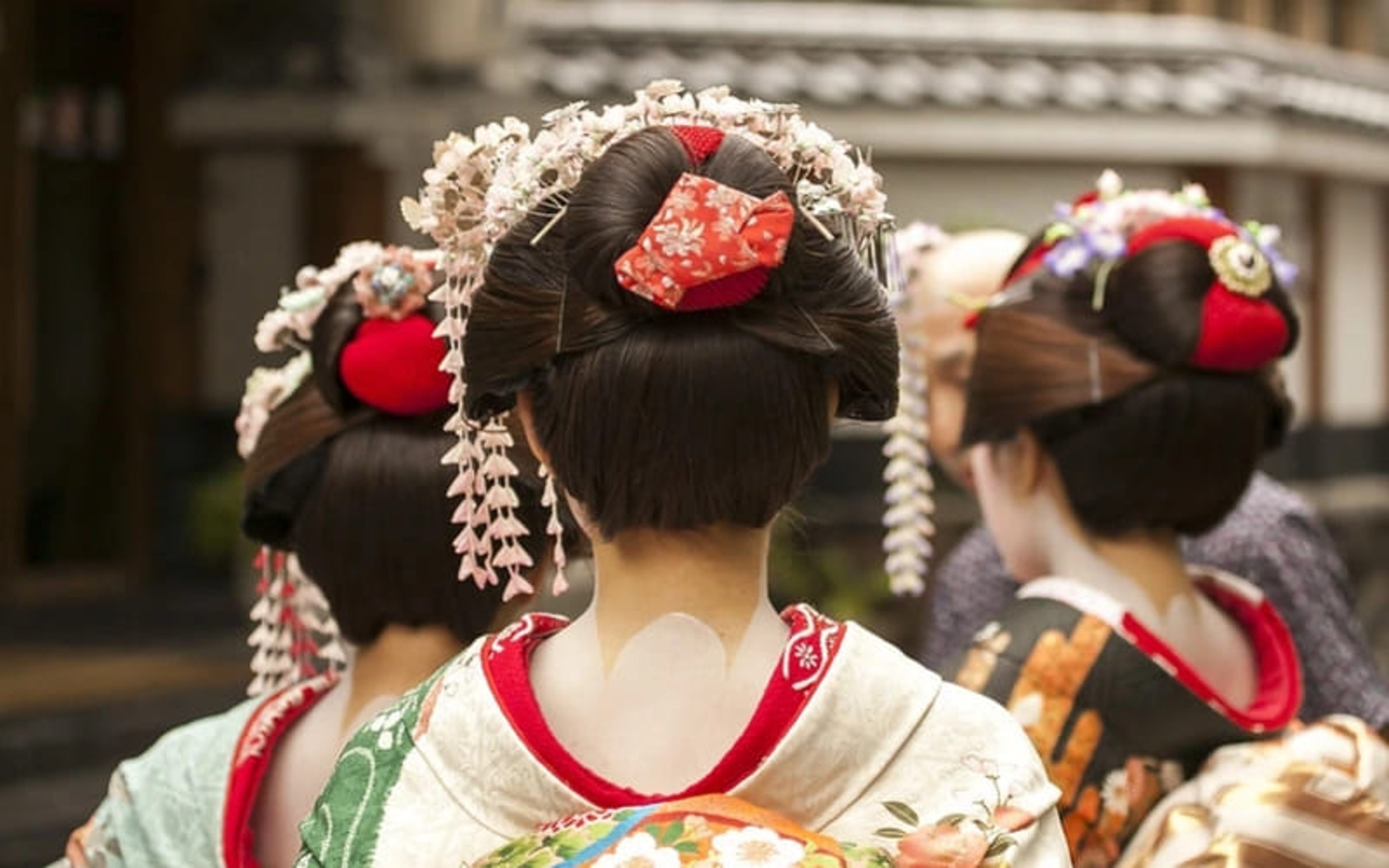 Kanzashi is what souvenir to buy in Japan 