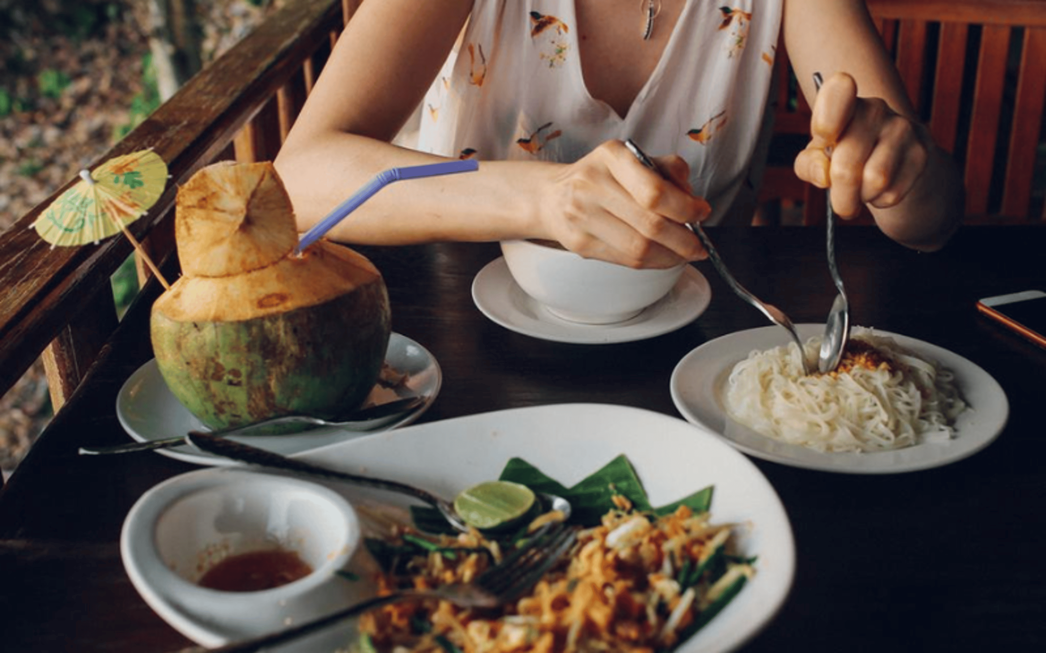 Using fork and spoon is a tip for traveling to Thailand like local people.