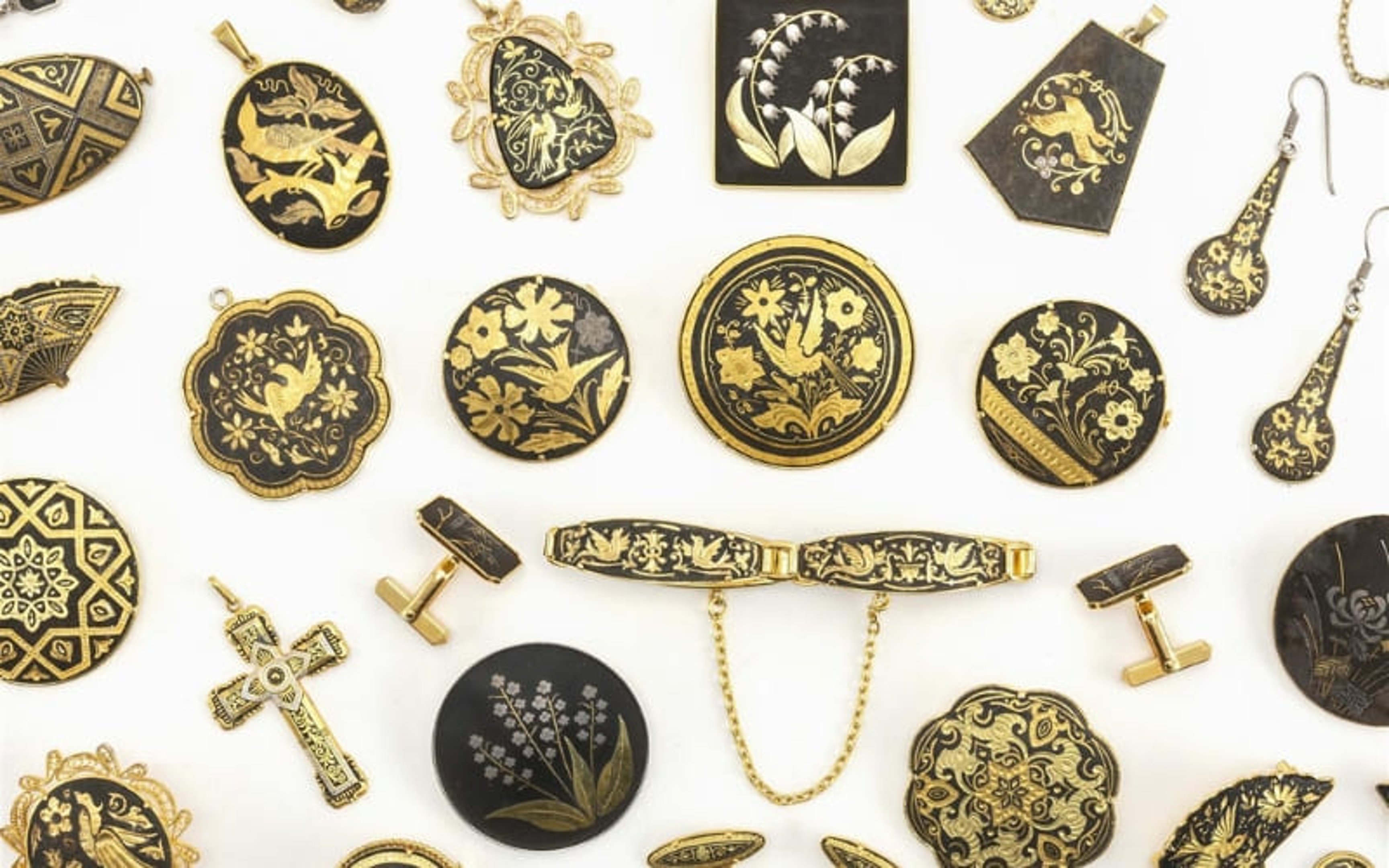 Damascene jewelry is what to buy in japan