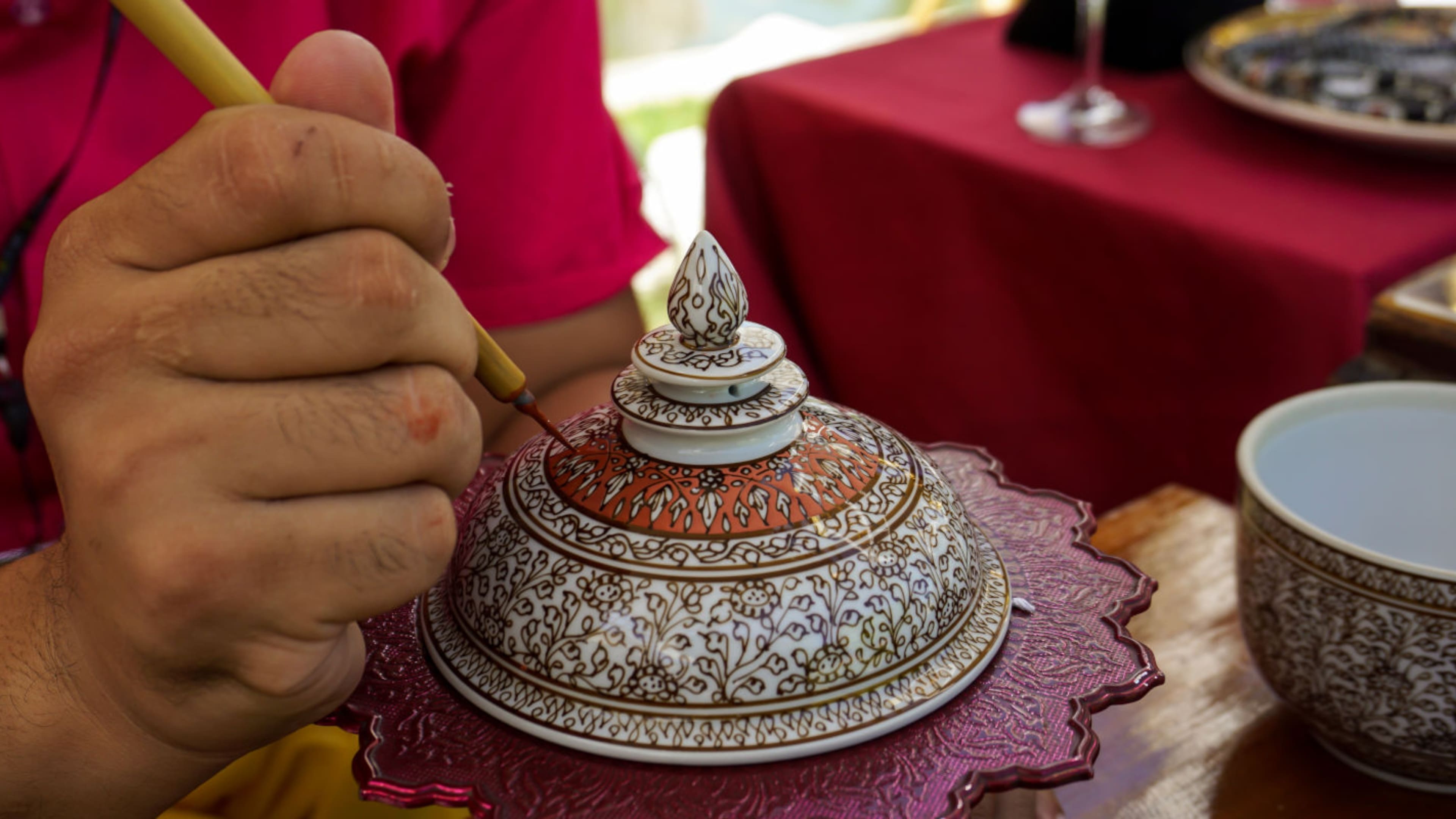 Ceramic Benjarong is What to buy in thailand for souvenirs