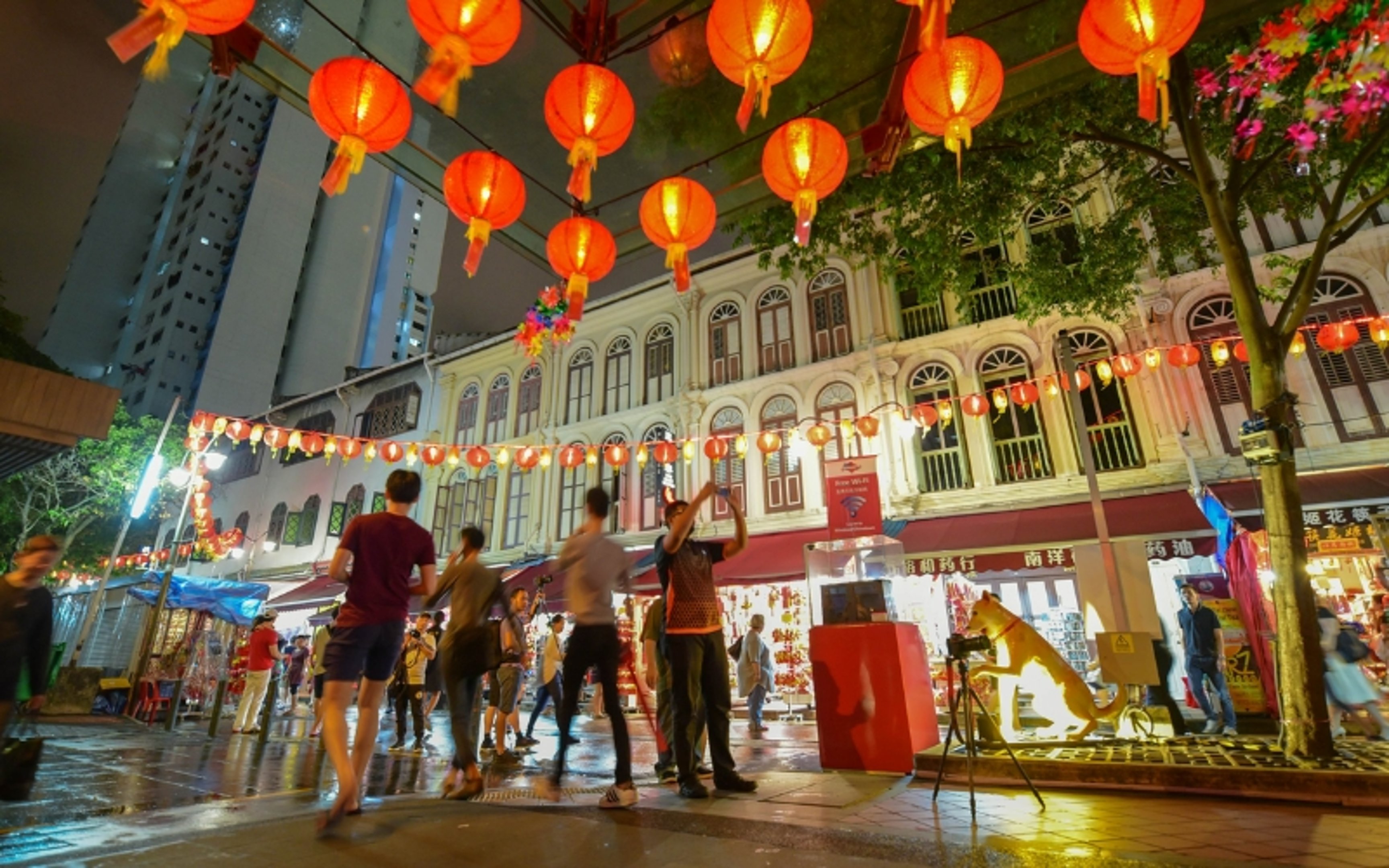 Best time to visit Singapore when you want to avoid crowds